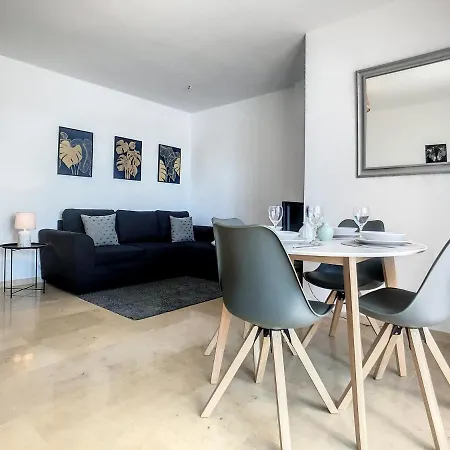 Duquesa Superb Seafront Marina Real Apartment Manilva