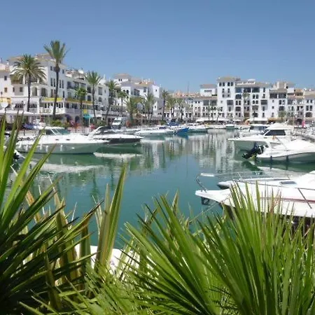 Duquesa Superb Seafront Marina Real Manilva